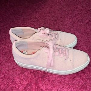 Size 9 Katy Perry Shoes/Sneakers